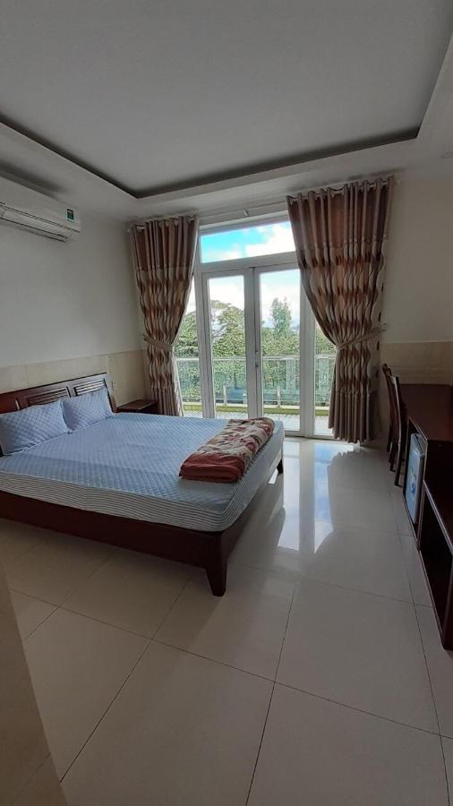 Nha Nghi Binh Yen Bed & Breakfast Plây Ku Exterior foto