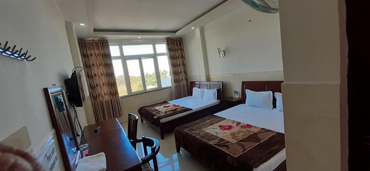 Nha Nghi Binh Yen Bed & Breakfast Plây Ku Exterior foto